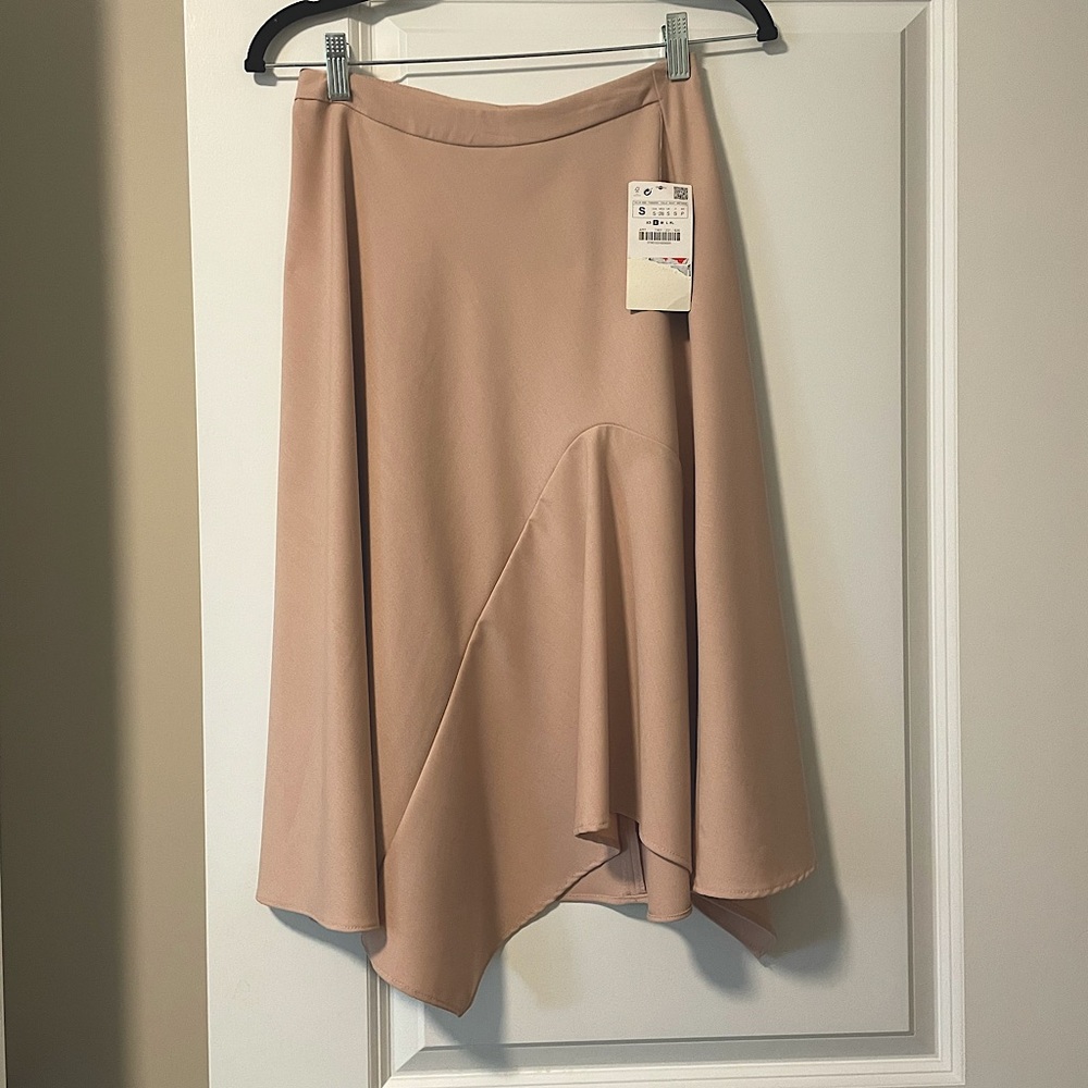 💕 Unique Zara NWT Pink MIDI Skirt Size Small